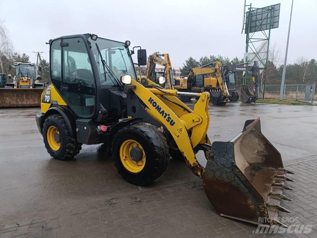 Komatsu WA70-7 Naudoti ratiniai krautuvai