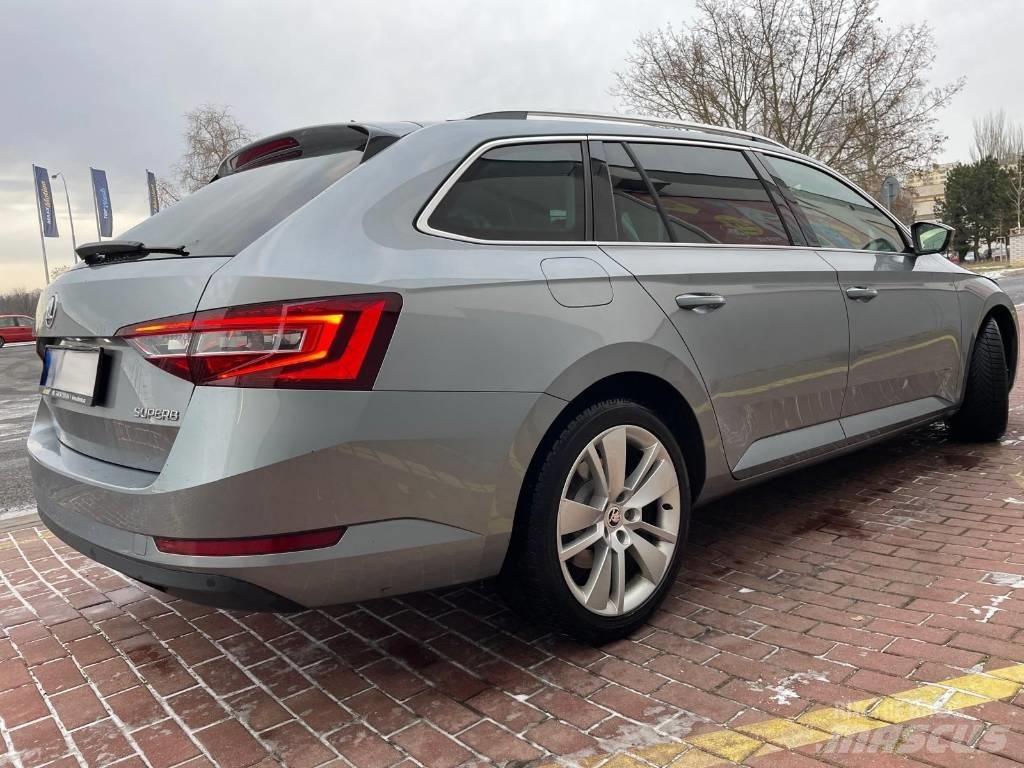 Skoda Superb Lengvieji automobiliai