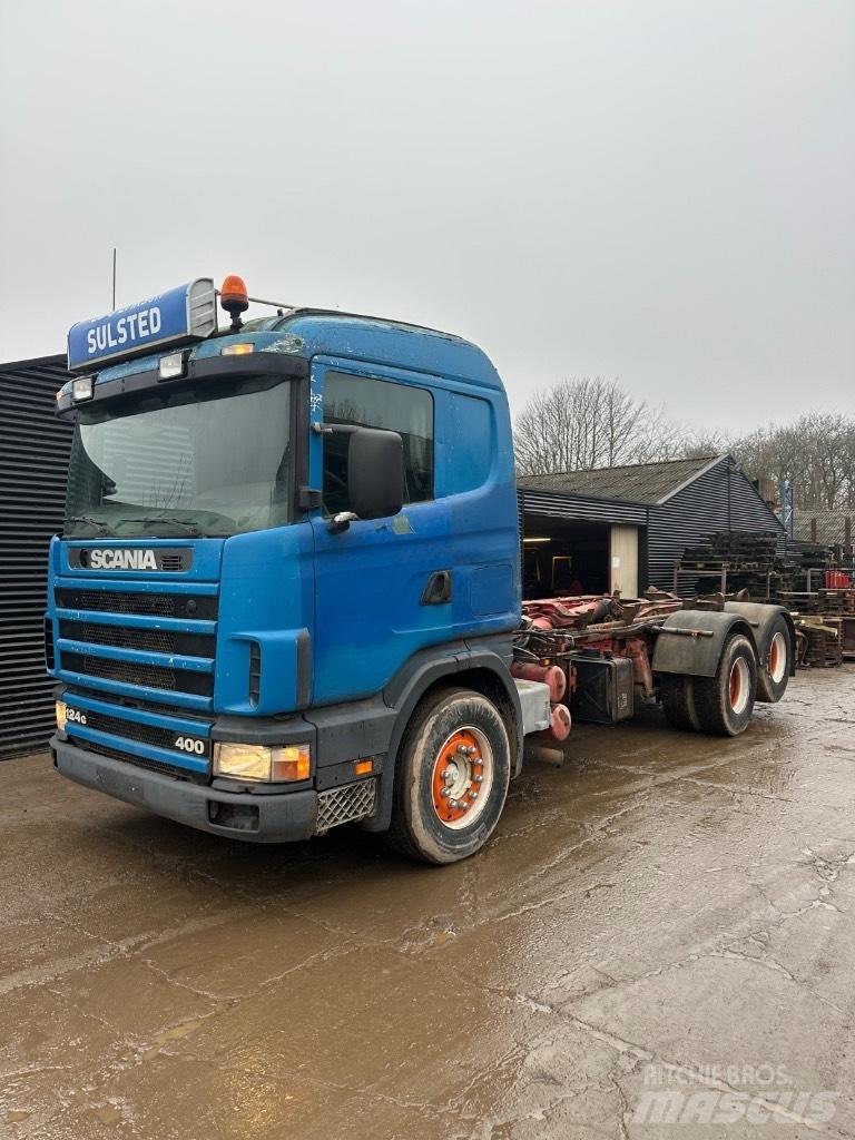 Scania 124 Sunkvežimiai su keliamuoju kabliu