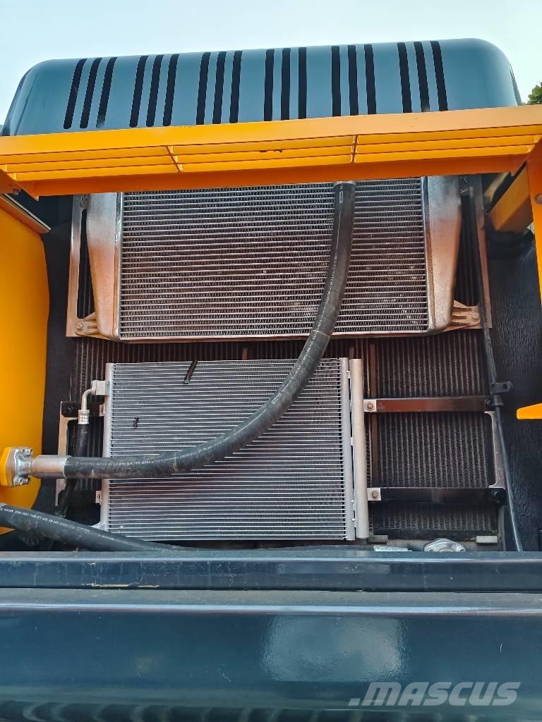 Hyundai R305LC-9T Vikšriniai ekskavatoriai