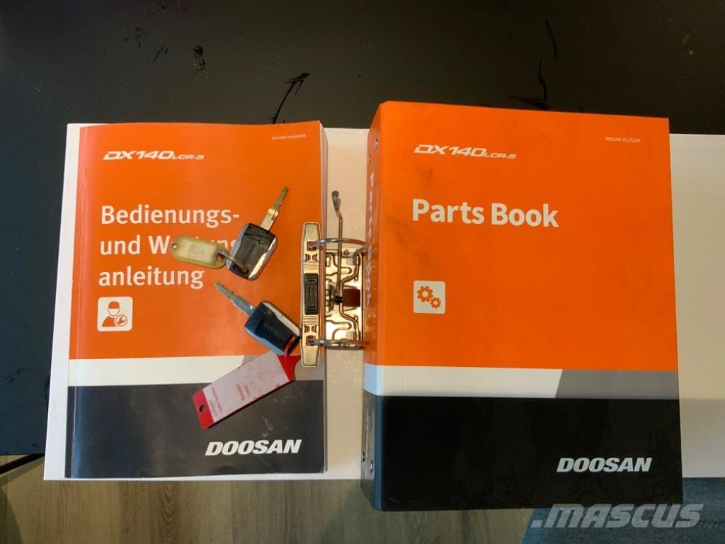 Doosan DX 140 LCR Vikšriniai ekskavatoriai