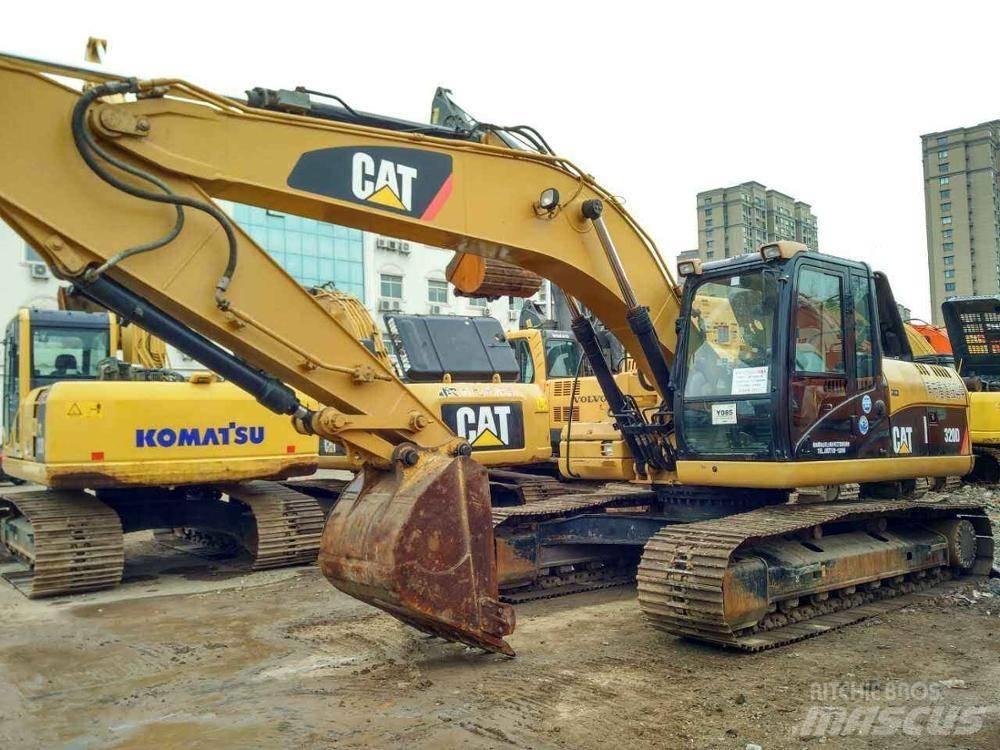 CAT 325DL Vikšriniai ekskavatoriai