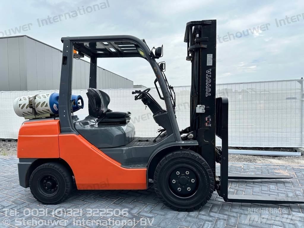 Toyota 02-8FGJF35 LPG (dujiniai) krautuvai