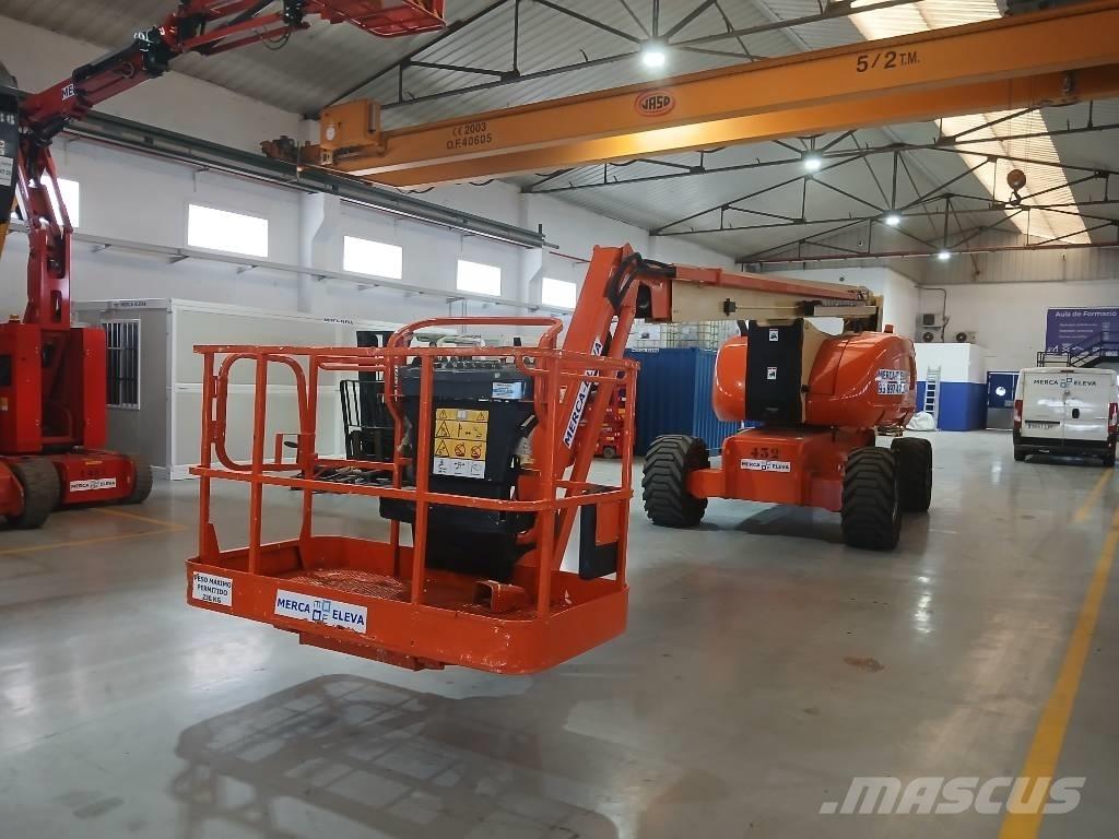 JLG 800 AJ Alkūniniai keltuvai