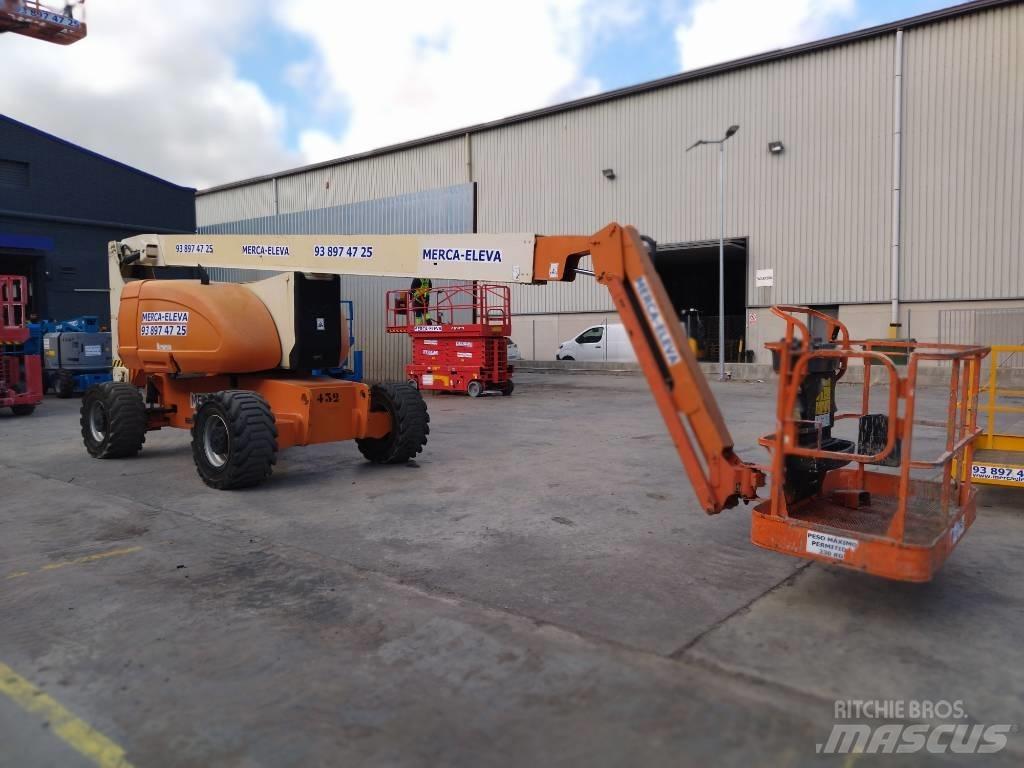 JLG 800 AJ Alkūniniai keltuvai