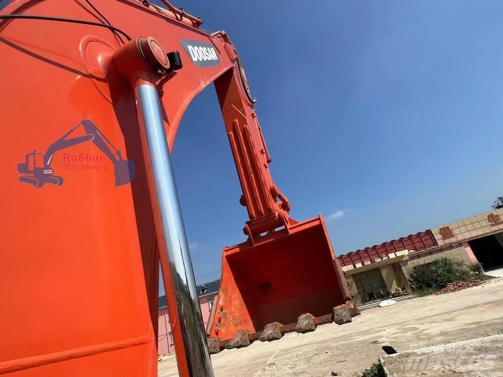 Doosan DH420 Vikšriniai ekskavatoriai