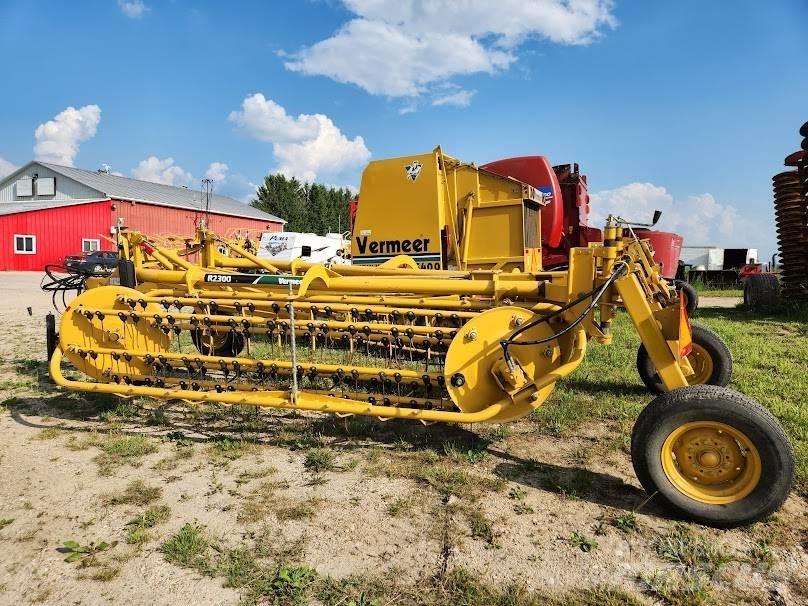 Vermeer R2300 Šieno grėbliai ir vartytuvai
