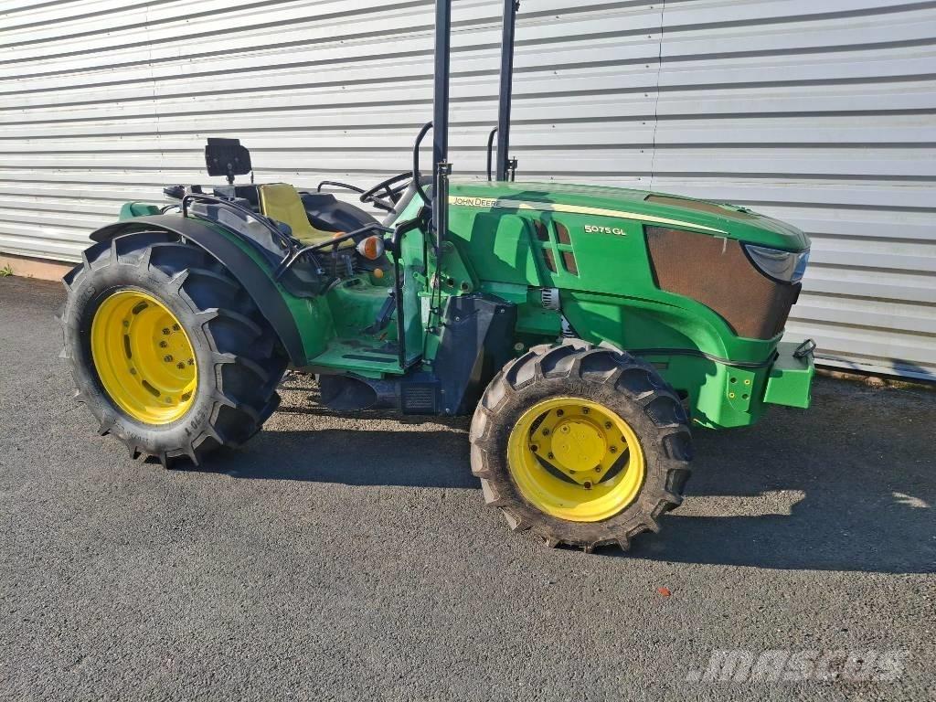 John Deere 5075GL Traktoriai