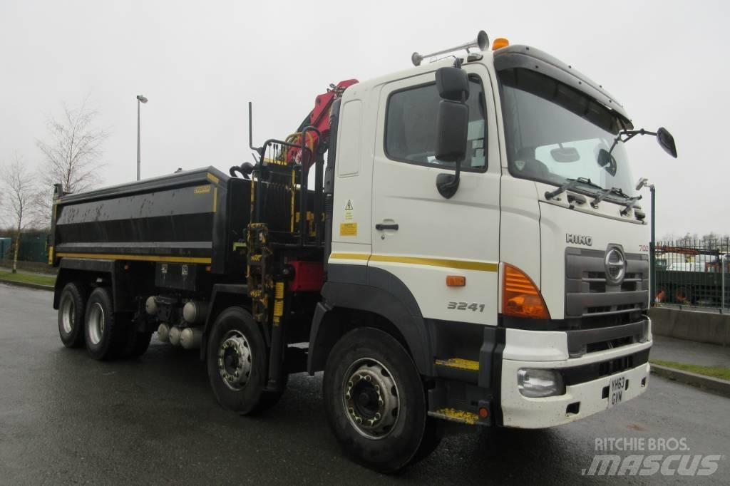 Hino 700 Savivarčių priekabų vilkikai