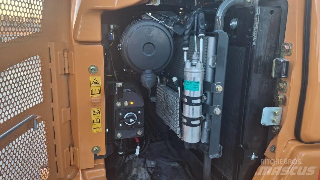 CASE CX 85 D SR Vidutinės galios ekskavatoriai 7-12 t