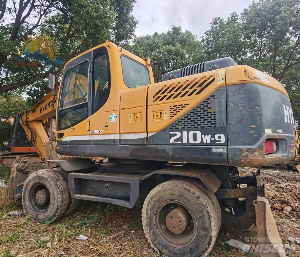 Hyundai R210W-9 Ratiniai ekskavatoriai