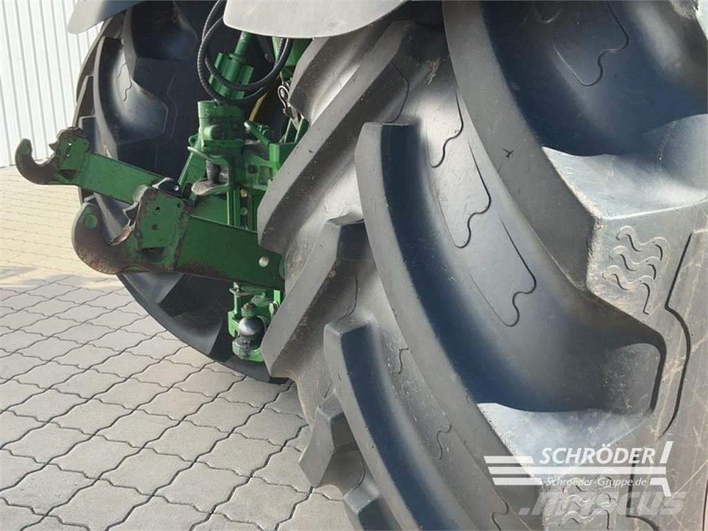 John Deere 6210 R Traktoriai