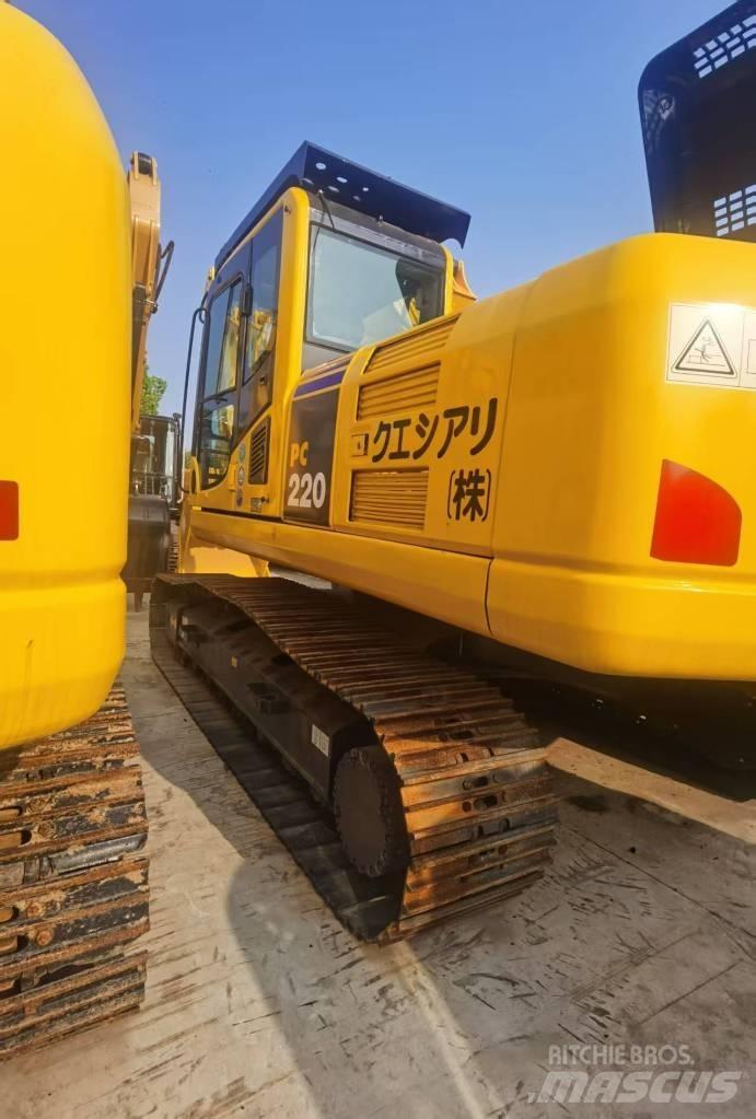 Komatsu PC 220 Vikšriniai ekskavatoriai