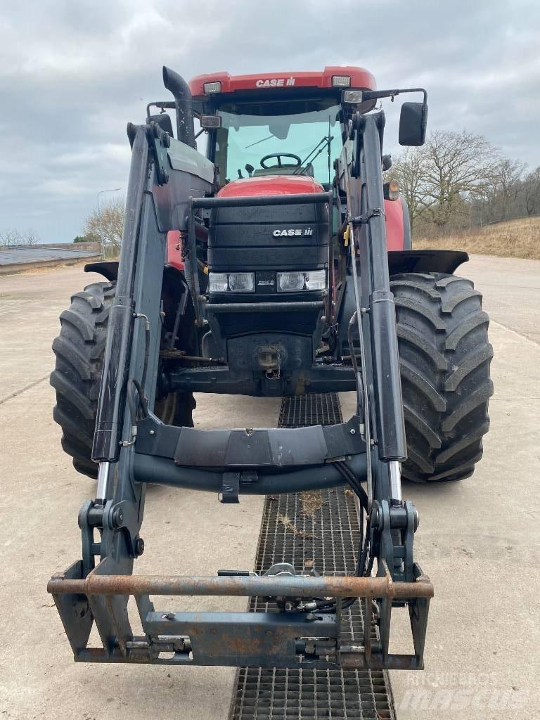 Case IH CVX 150 Traktoriai