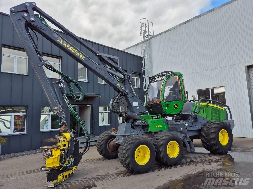 John Deere 1070 G Miško technika (Harvesteriai)