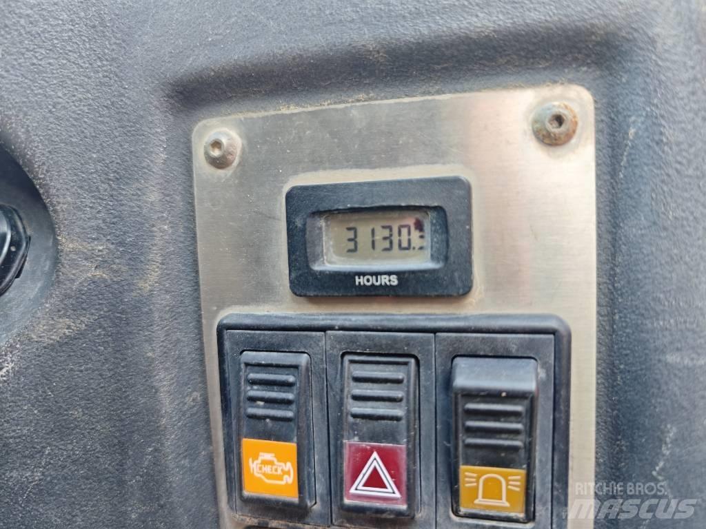 Ausa D 600 APG Statybiniai savivarčiai sunkvežimiai