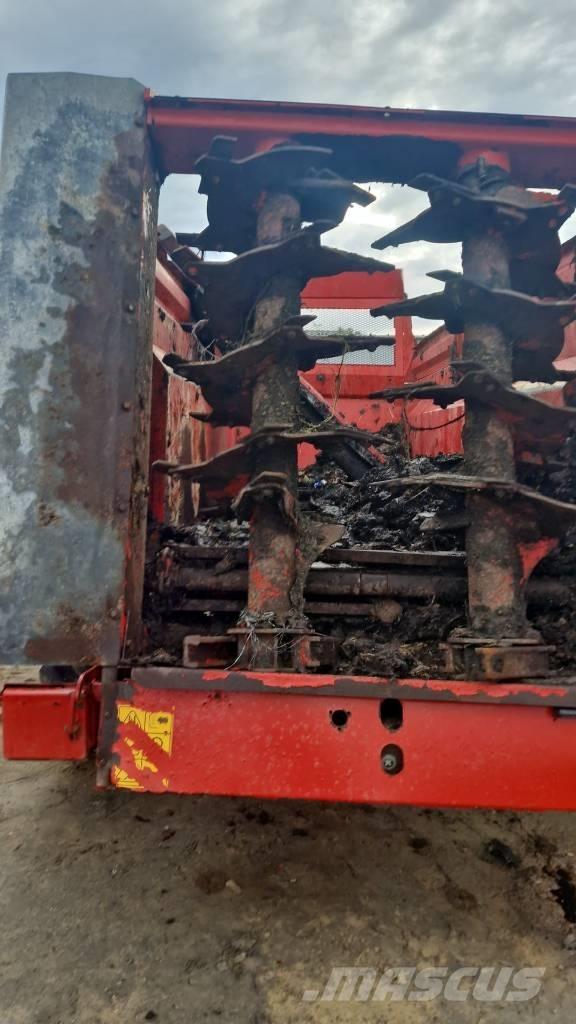 TEAGLE TITAN 9 Mėšlo barstytuvai