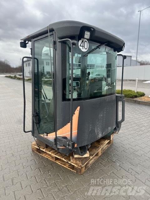 CASE 721 F USED CAB Kabinos ir interjeras