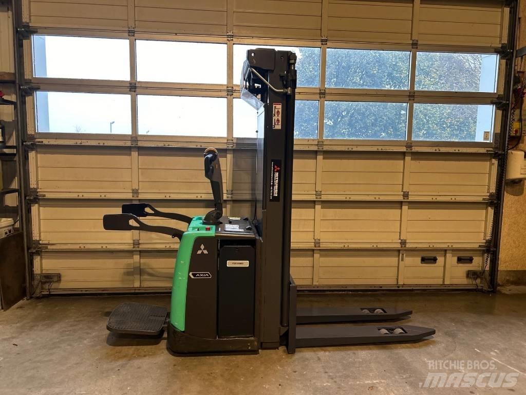 Mitsubishi SBV 16 P Savaeigiai rietuvai