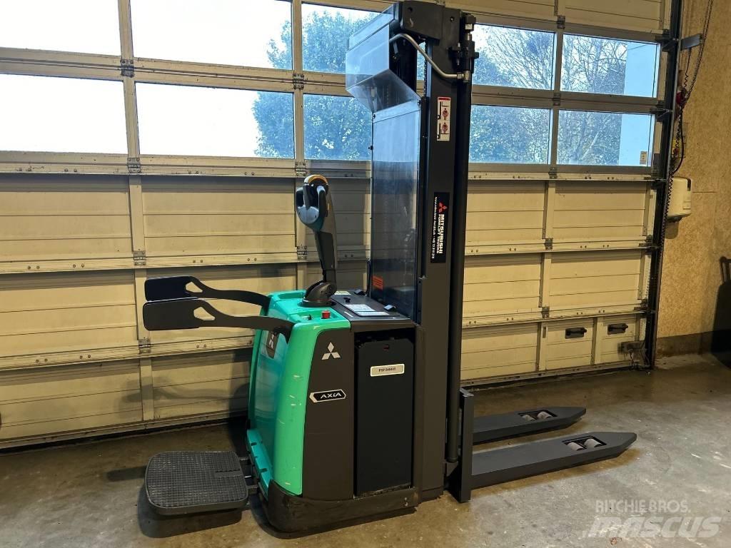 Mitsubishi SBV 16 P Savaeigiai rietuvai