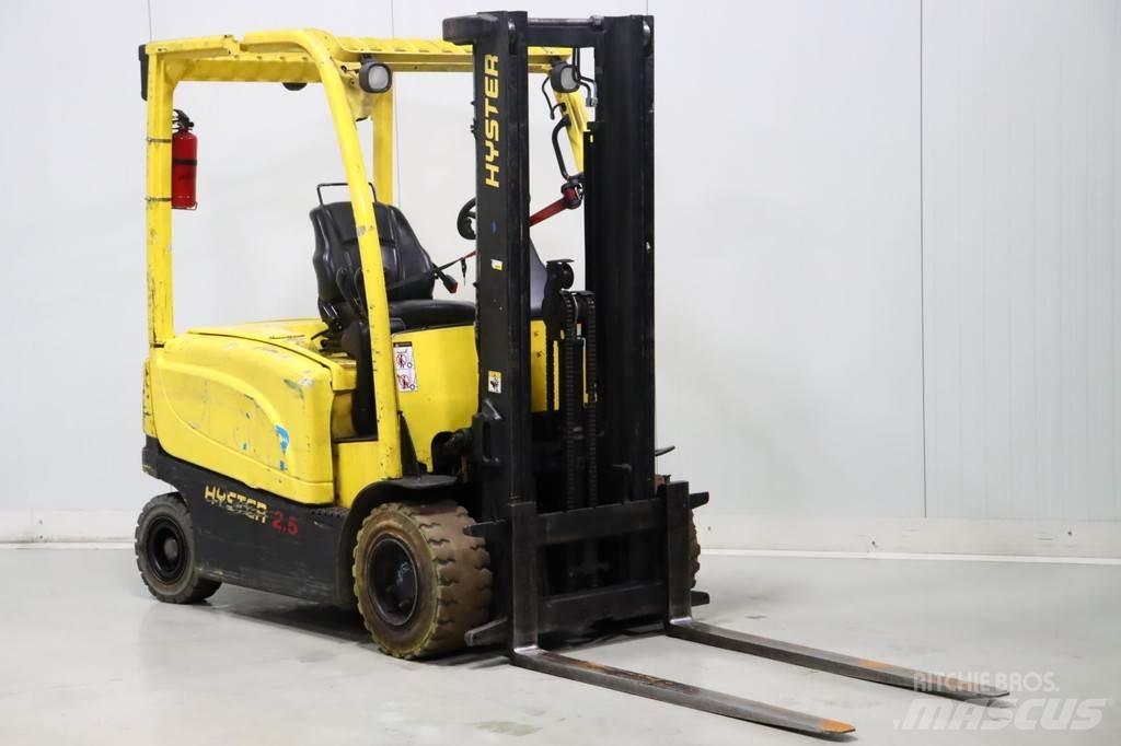 Hyster J2.5XN Elektriniai šakiniai krautuvai
