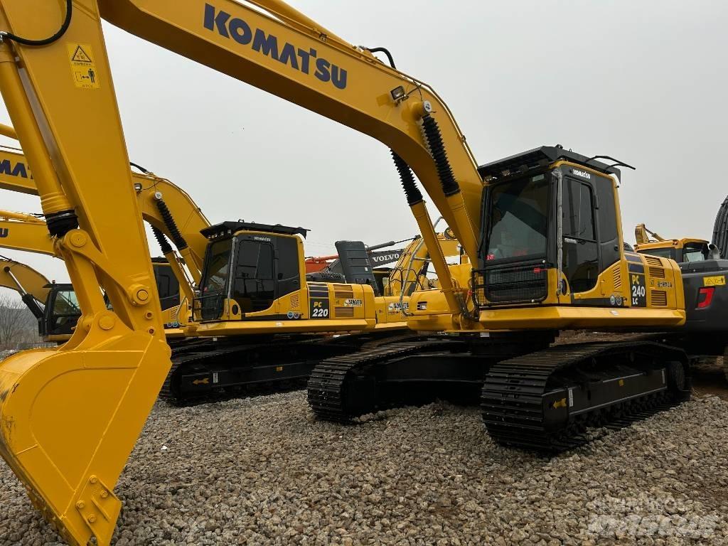 Komatsu 240-8 Vikšriniai ekskavatoriai