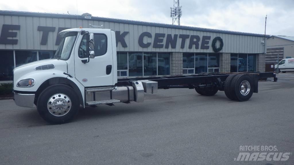Freightliner M2 106 Važiuoklė su kabina