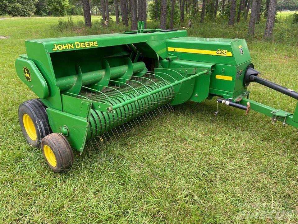 John Deere 338 Baler Stačiakampių ryšulių presai