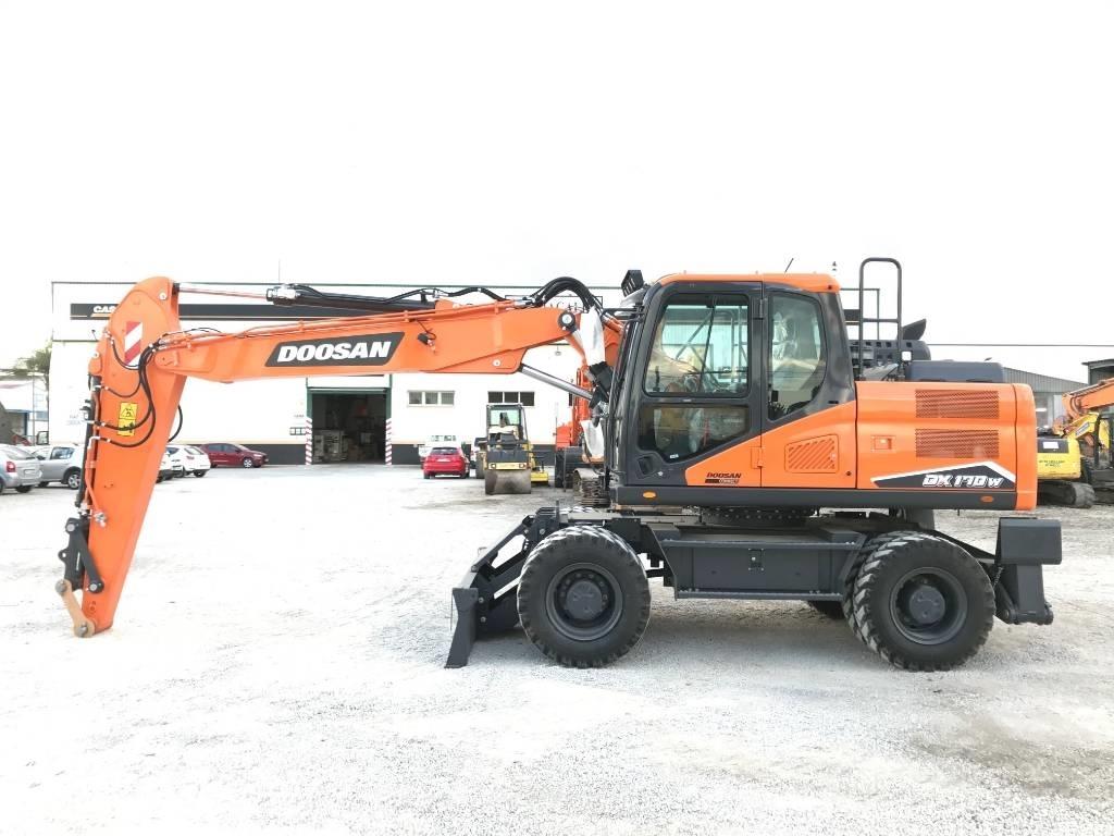 Develon DX 170 W-7 Ratiniai ekskavatoriai