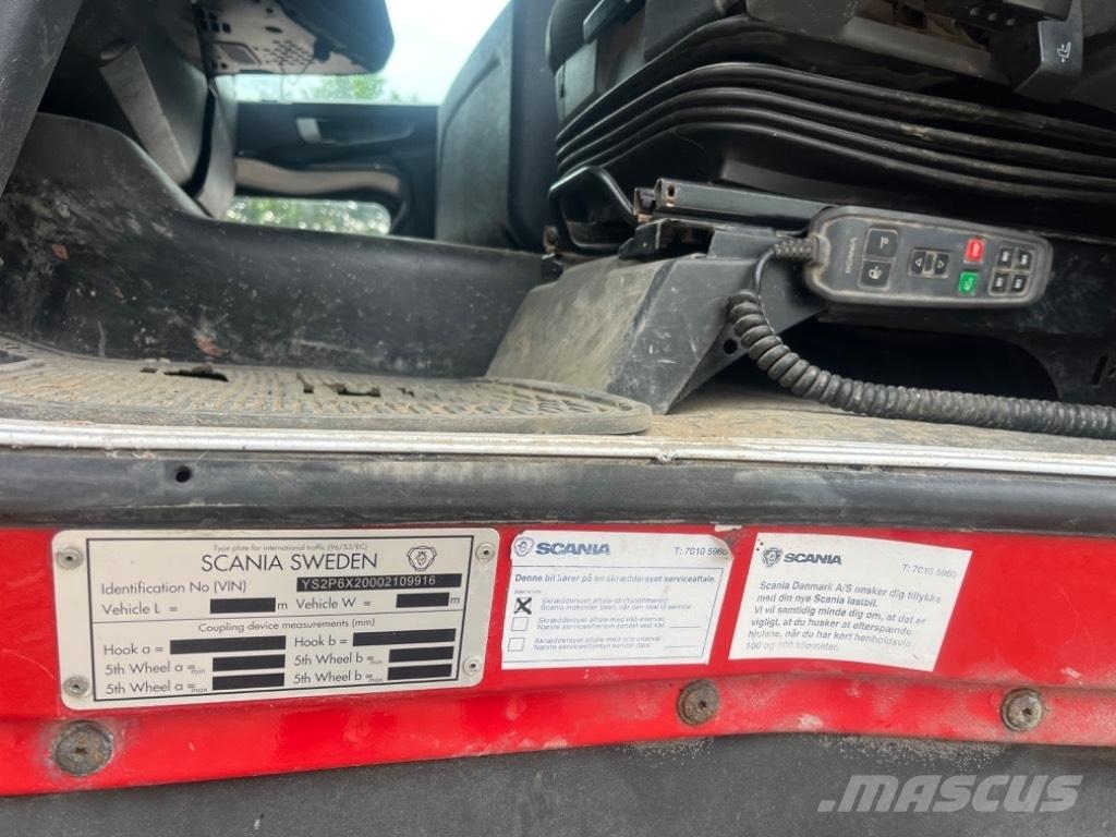 Scania P 320 Sunkvežimiai su keliamuoju kabliu