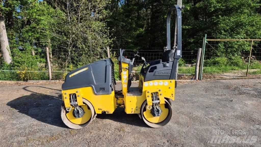Bomag BW 100 AD M-5 Porinių būgnų volai