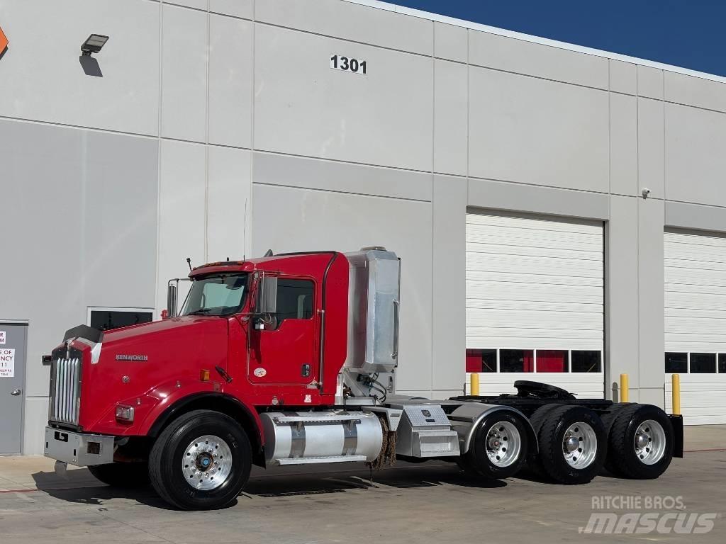 Kenworth T 800 Naudoti vilkikai