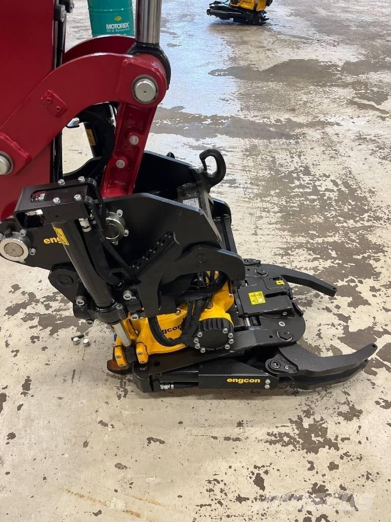 Yanmar B 95 W Ratiniai ekskavatoriai