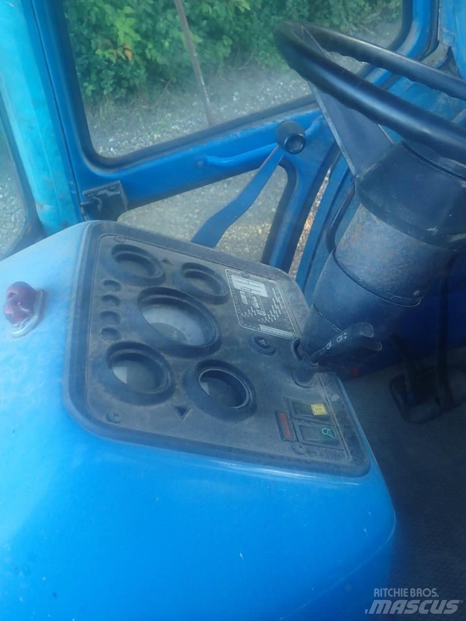 Ford 8210 Traktoriai