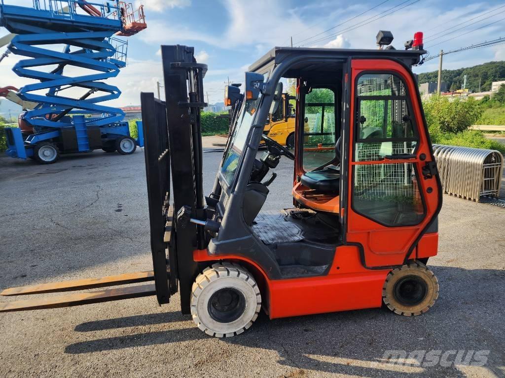 Toyota 7 FB 25 Elektriniai šakiniai krautuvai