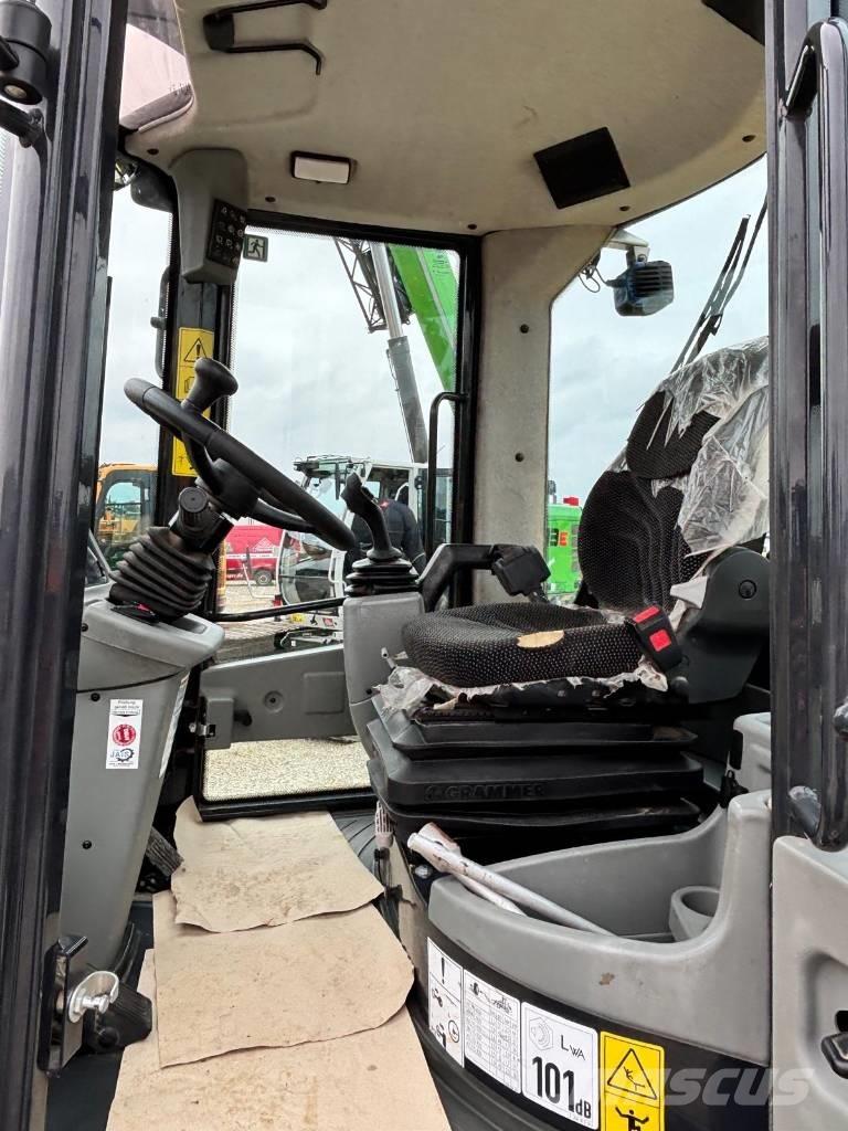 Yanmar V 120 Naudoti ratiniai krautuvai