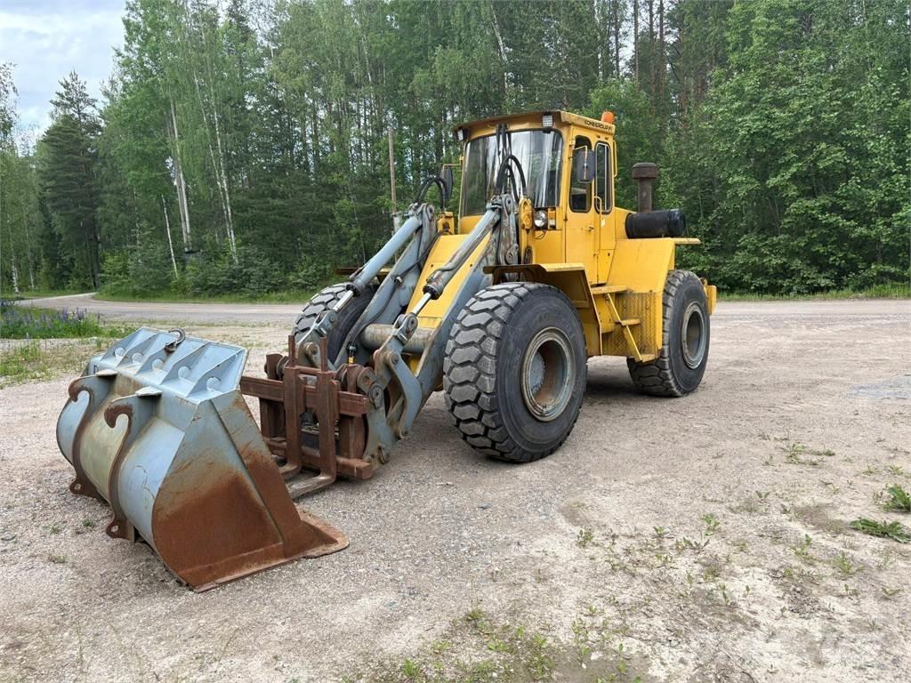 Volvo BM L90 5.5. Naudoti ratiniai krautuvai