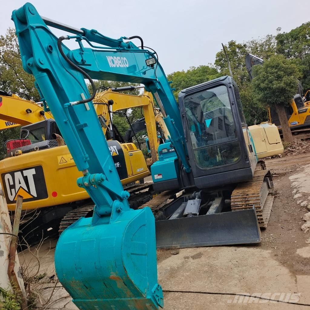 Kobelco SK 75 Vikšriniai ekskavatoriai