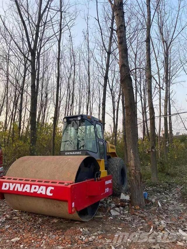 Dynapac CA301 Vieno būgno volai