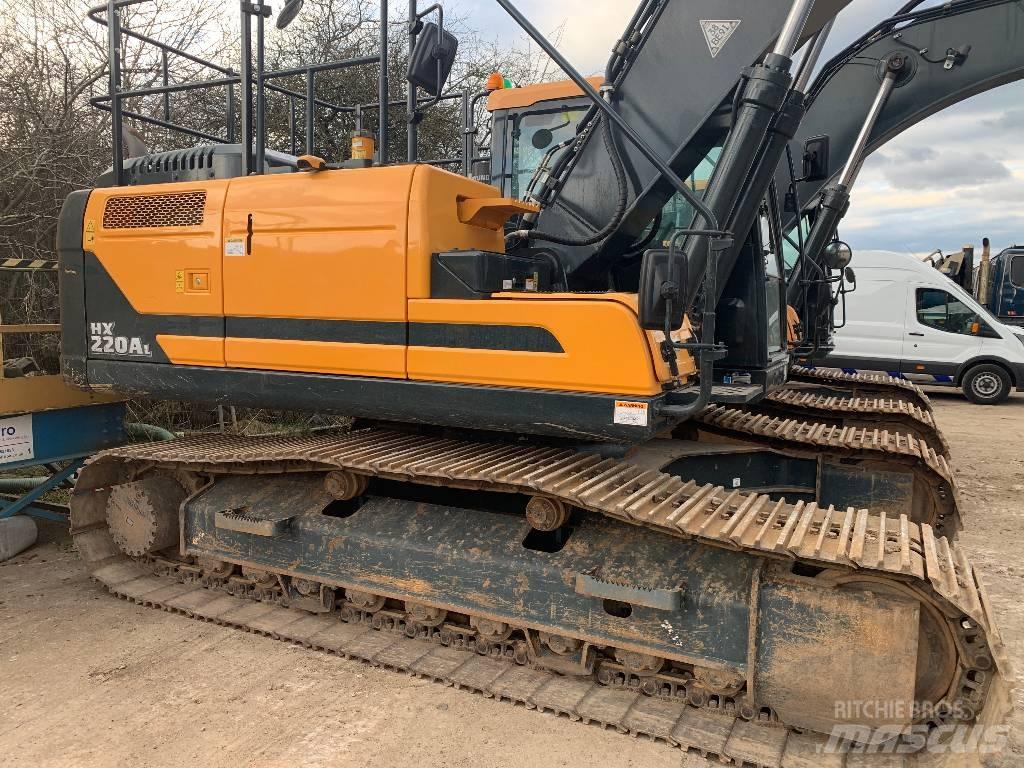 Hyundai HX220A L Vikšriniai ekskavatoriai