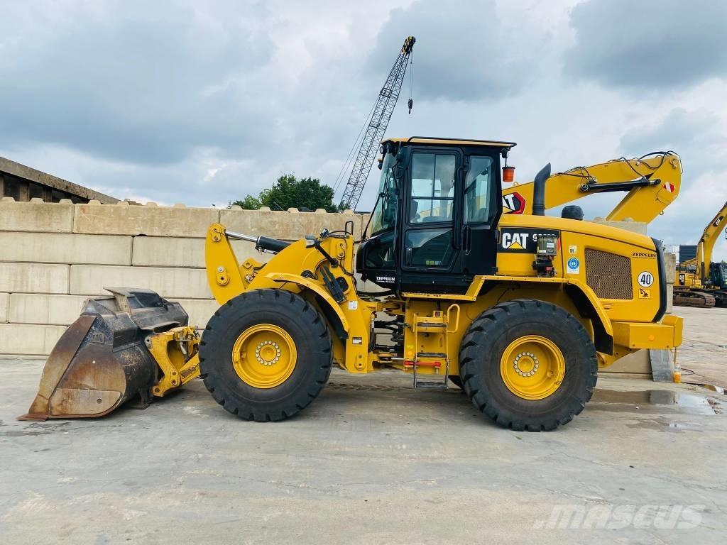 CAT 926m Naudoti ratiniai krautuvai