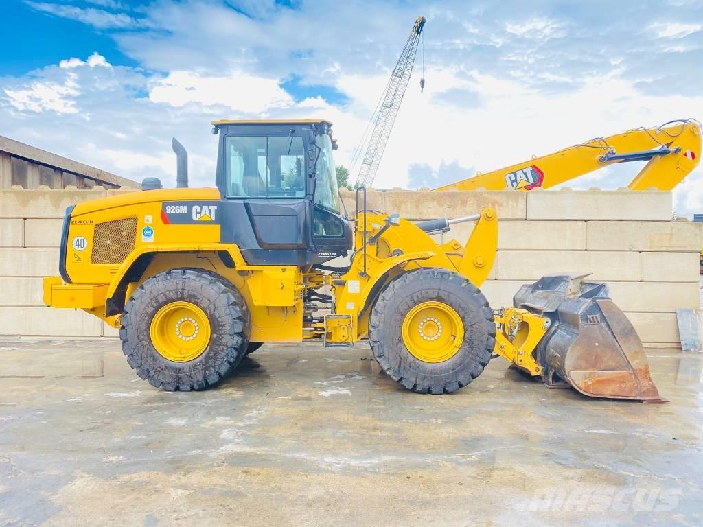 CAT 926m Naudoti ratiniai krautuvai