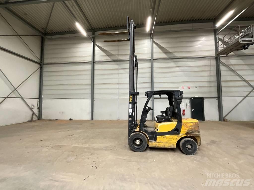 Yale GDP 35 VX Dyzeliniai krautuvai