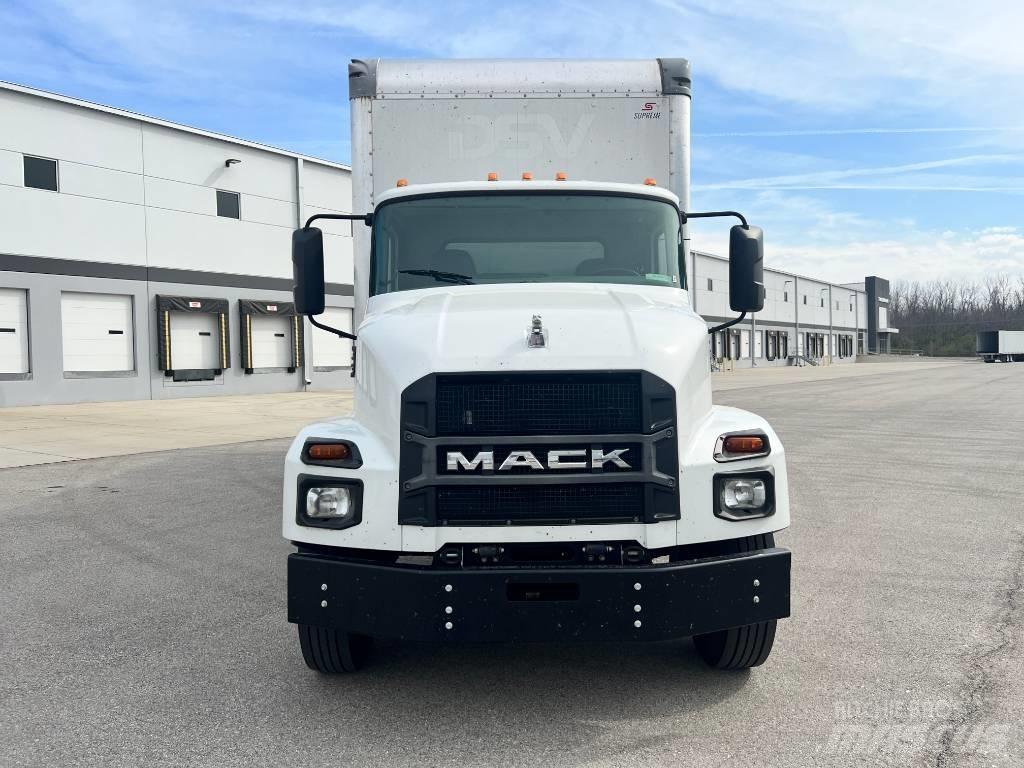 Mack MD 6 Sunkvežimiai su dengtu kėbulu
