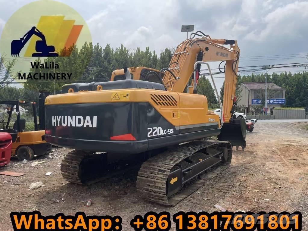 Hyundai R220 Vidutinės galios ekskavatoriai 7-12 t