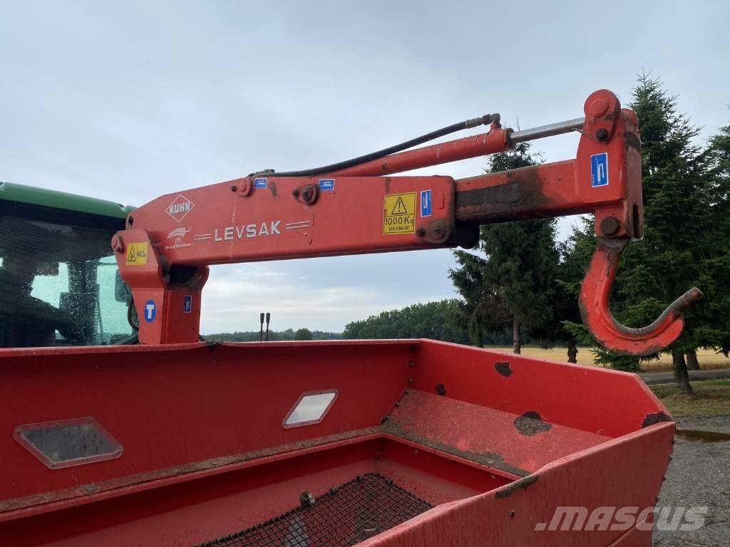 Kuhn M863 Mineralinių trąšų barstytuvai
