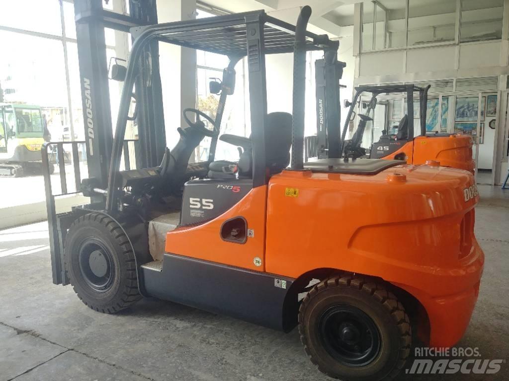 Doosan D55 SC-5 Dyzeliniai krautuvai