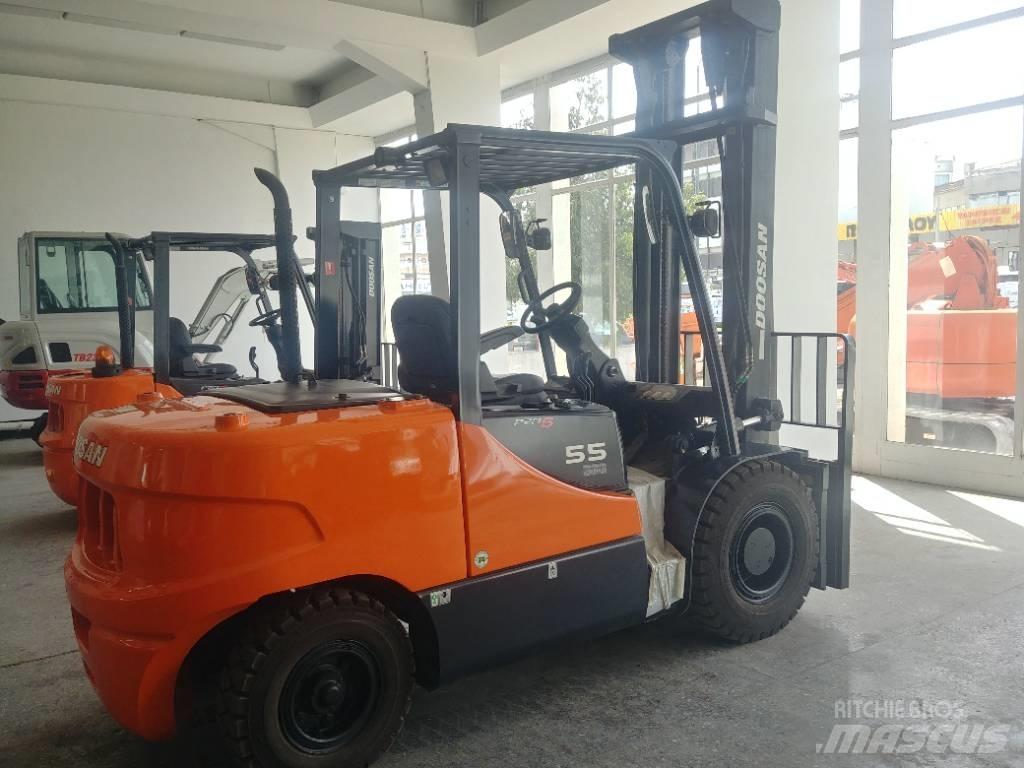 Doosan D55 SC-5 Dyzeliniai krautuvai