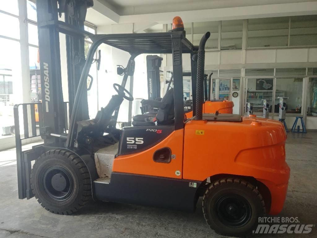 Doosan D55 SC-5 Dyzeliniai krautuvai