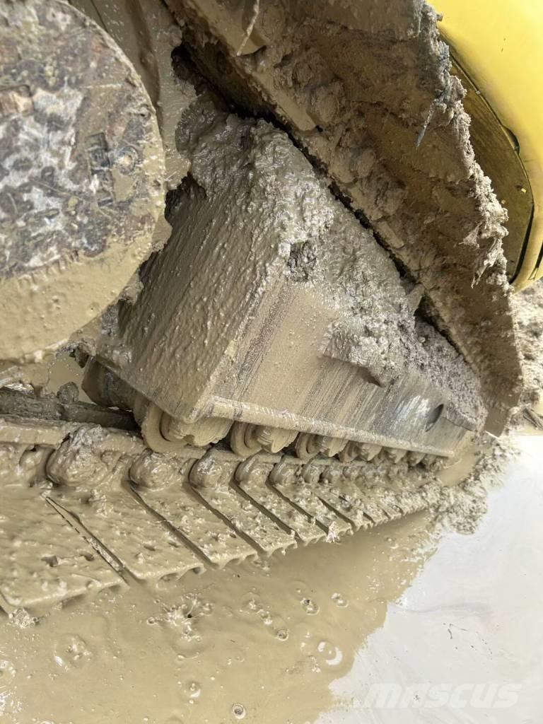 Komatsu PC 128 US Vikšriniai ekskavatoriai